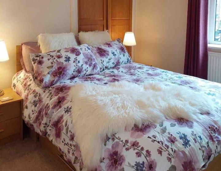 Boutique Cottage In The Heart Of Buxton Town Exterior foto